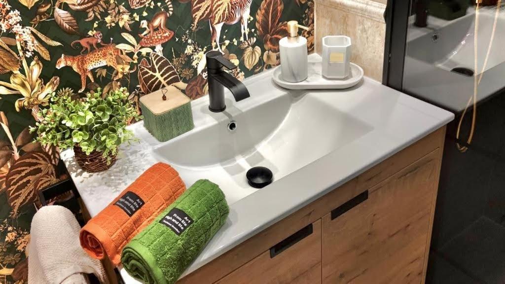 Mad Suite Aeropuerto Ifema Madrid Luaran gambar